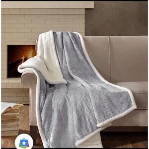 Madison Park New Elma Oversized Textured Plush Throw 60 x 70inch Grey